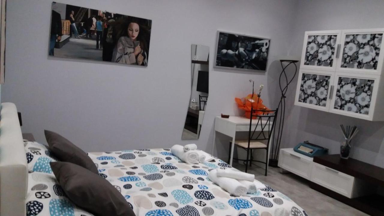 B&B A Casa Dell'Artista Casteldaccia Buitenkant foto