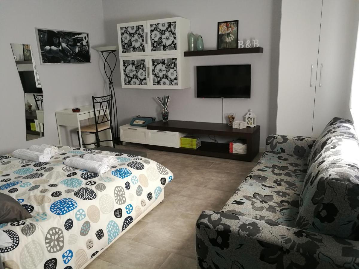 B&B A Casa Dell'Artista Casteldaccia Buitenkant foto